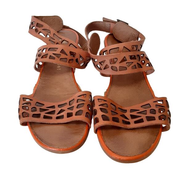 Eric Michael Genuine Leather Ankle Wrap Sandals Cognac Womens 9 Laser Cut Beach - Picture 3 of 7